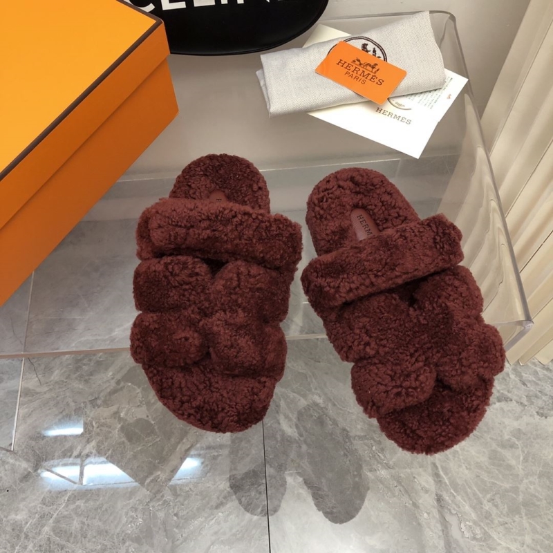 H**mes slippers